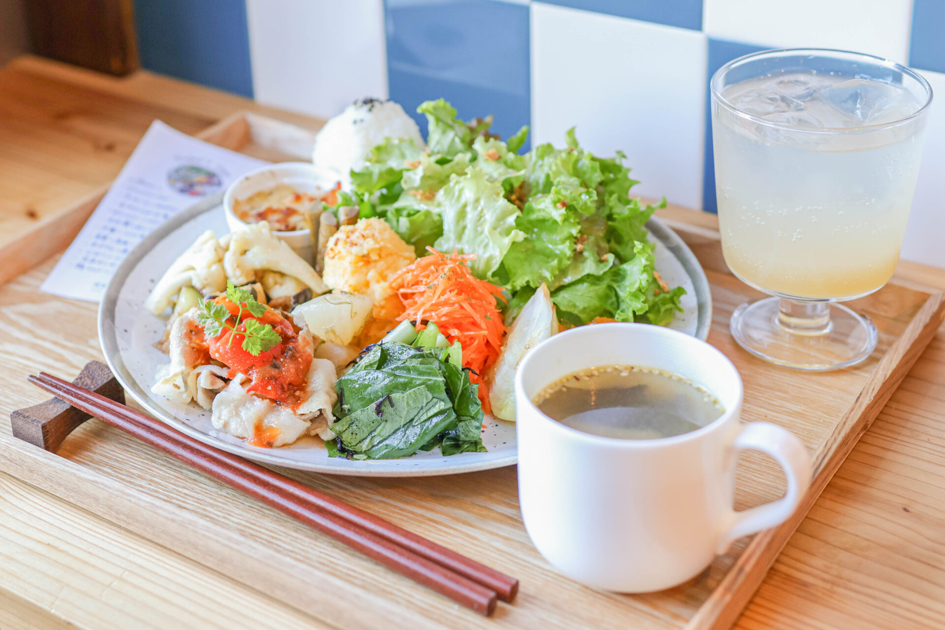 「喫茶 あさひや」ヘルシーなワンプレートランチと、鹿児島の郷土料理・鶏飯のアレンジメニュー