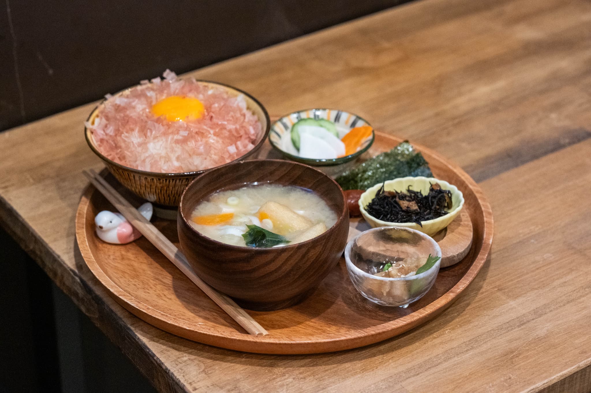 鹿児島中央駅近くの「旅人の朝」で、一日の始まりを整える朝ごはん