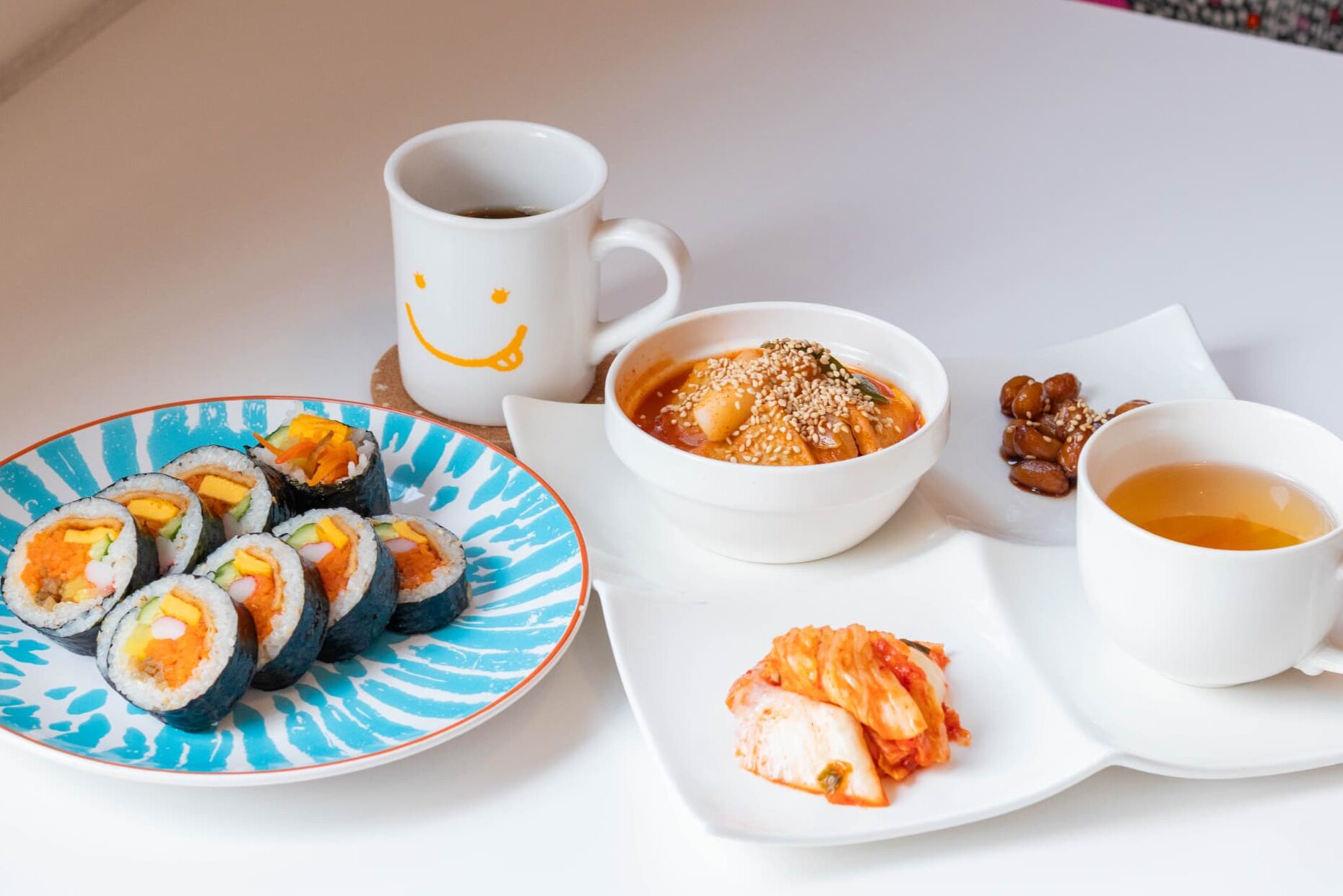 「Cafe J」本場の家庭料理が堪能できる、アットホームな韓国料理店
