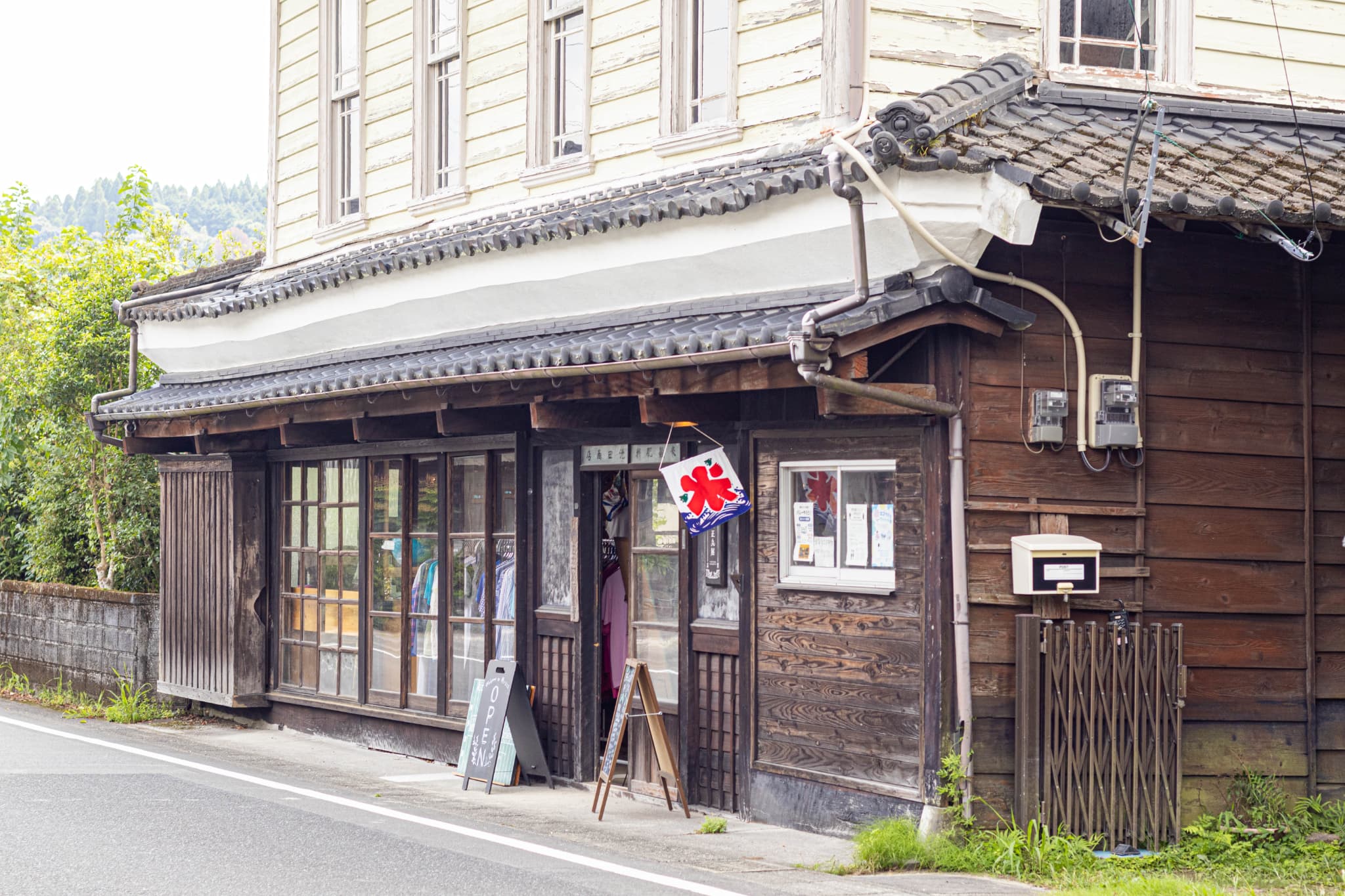 「横川正丸屋」げたんは発祥の町にたたずむ古民家カフェでいただく、和スイーツと霧島茶