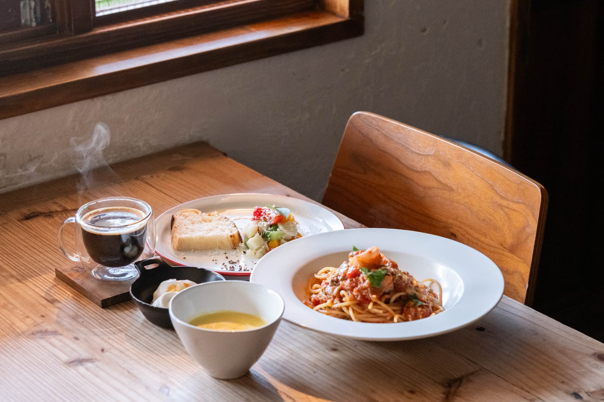 陽だまりのような「cafe＆dining ヒナタ」の自家焙煎コーヒーとイタリアンランチ