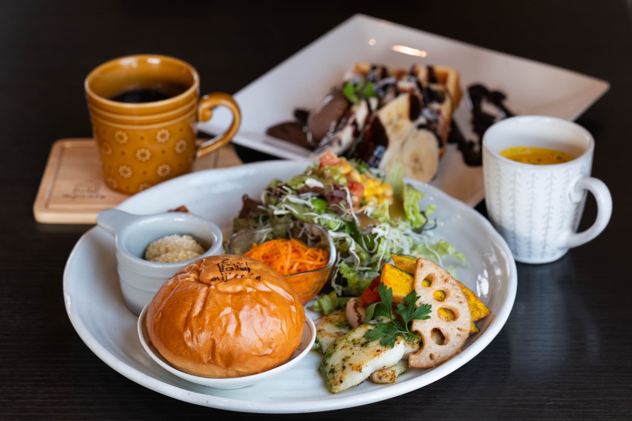 霧島のペットフレンドリーカフェ「mijicafe」で、手作りランチとスイーツに癒されて