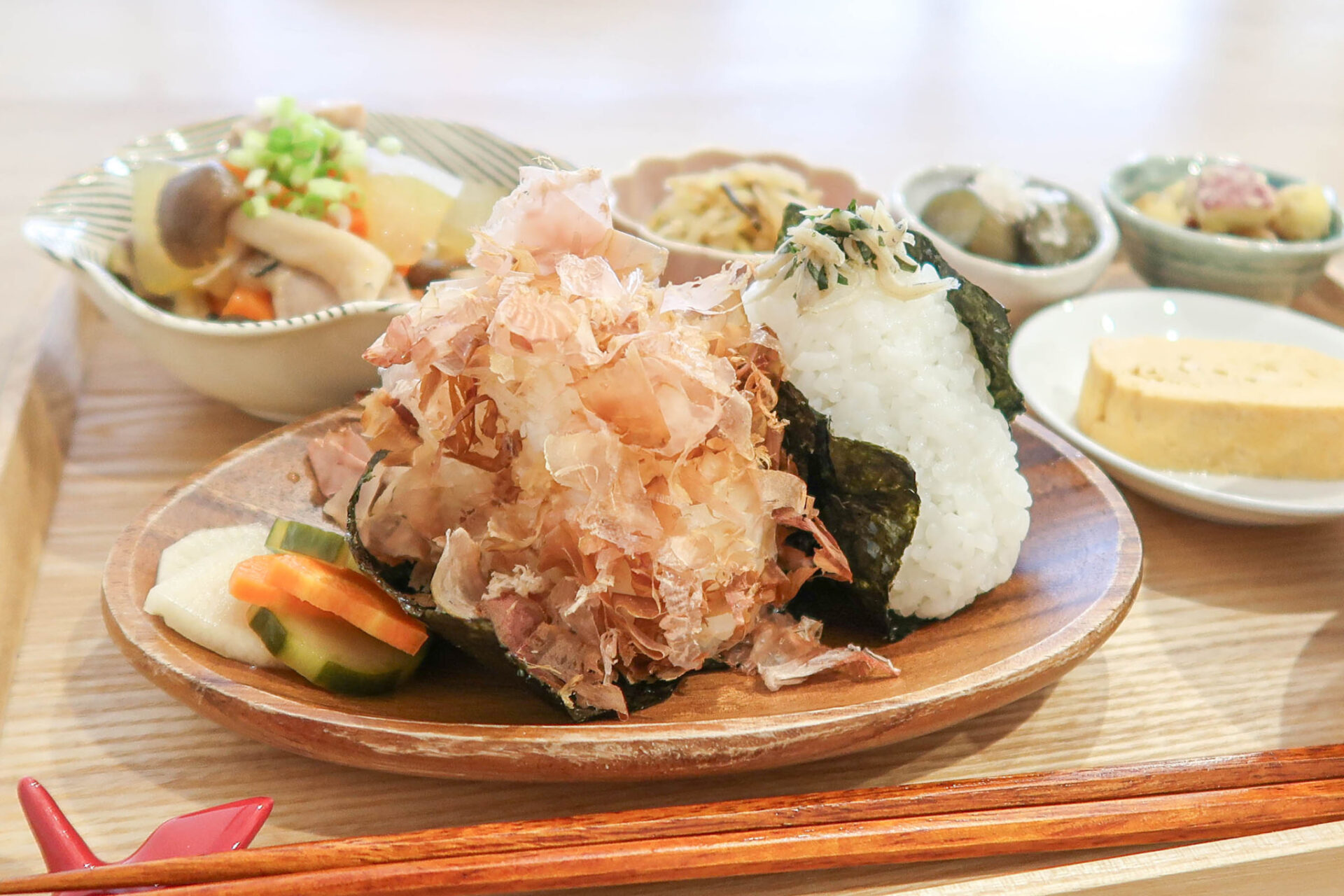 心と体にしみるやさしい味わい。笑顔を結ぶ「おむすび心米」