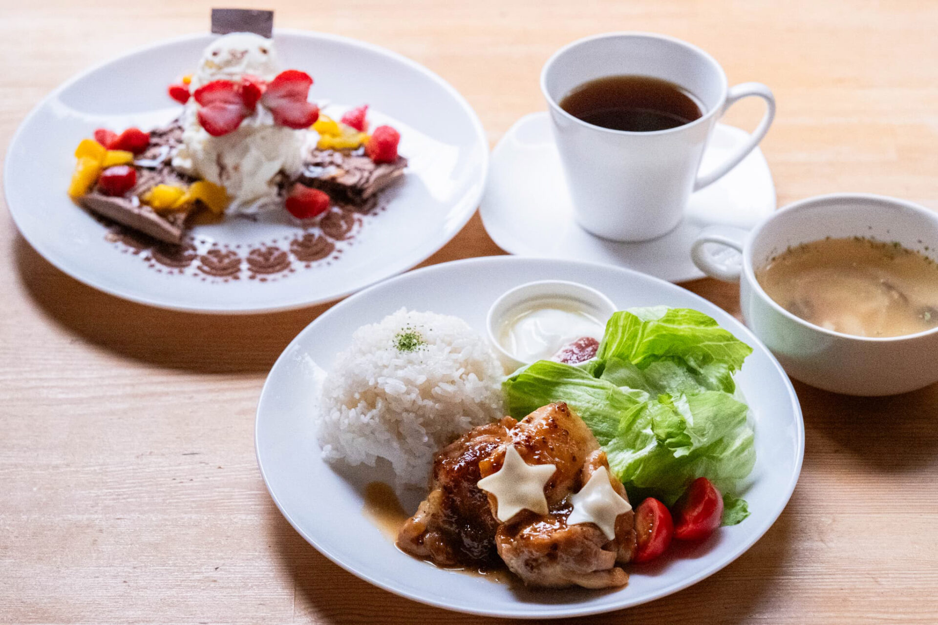 家庭の味と季節の遊び心「#モチコズハウス」で味わうごはんとスイーツ