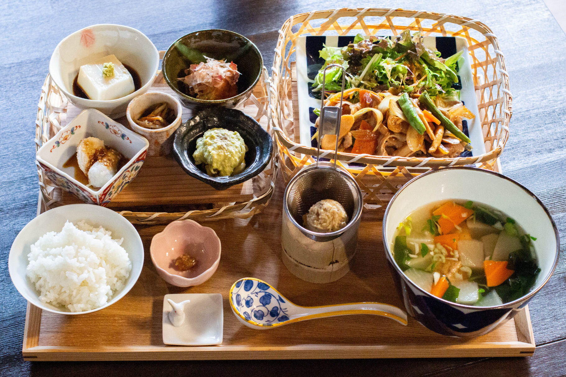 古民家で味わう、やさしいみそのごはん川辺町「みそcafe 桜うさぎ」