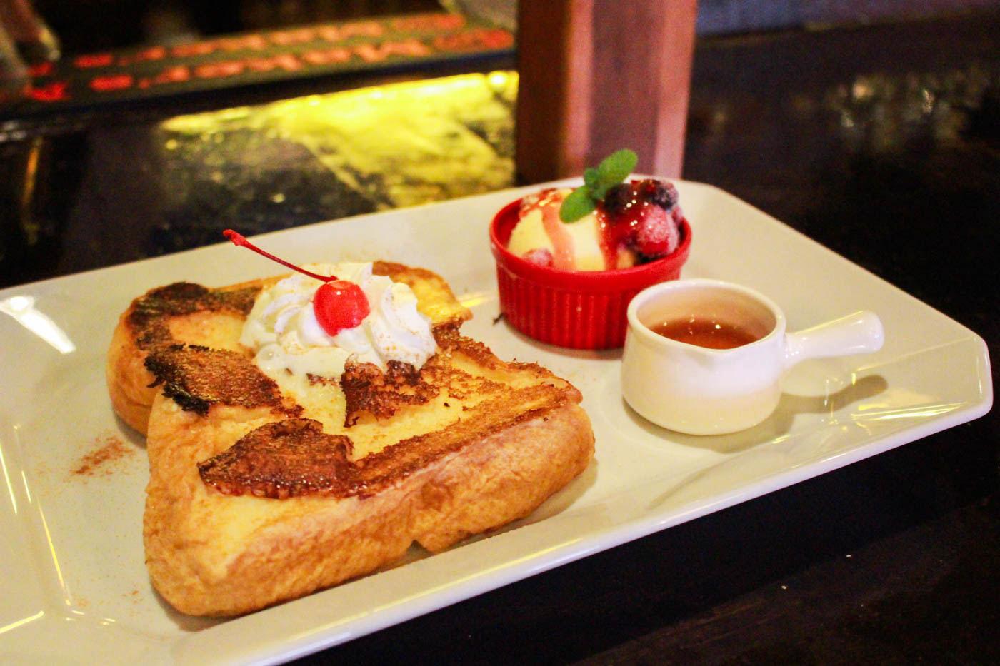 歴史を受け継ぐ霧島のレコード喫茶「フラミンゴハウス」で、ゆっくりとコーヒーを