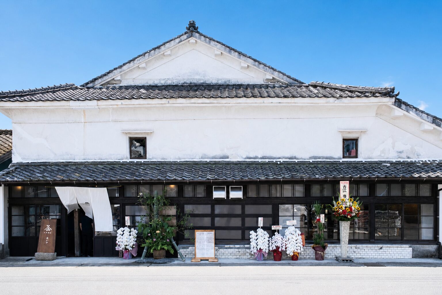 志布志の歴史的建造物から生まれた複合施設。宿・食・美と文化が交わる場所